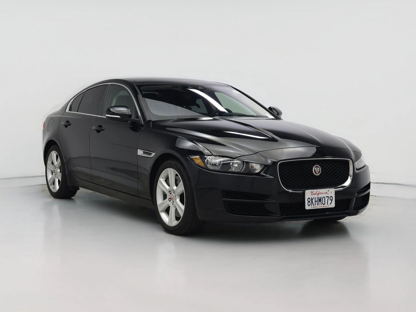 2019 JAGUAR XE