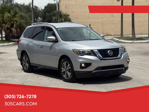 2017 NISSAN Pathfinder