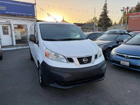 2015 NISSAN NV200