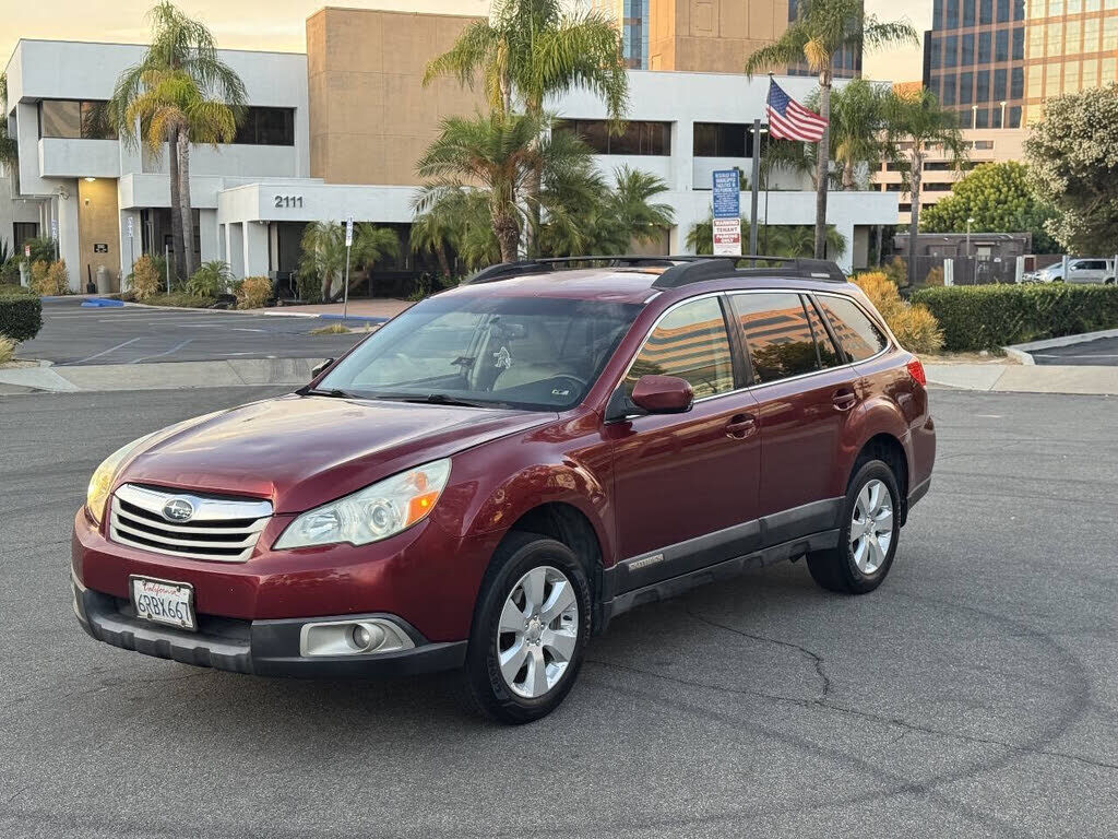2011 SUBARU Outback