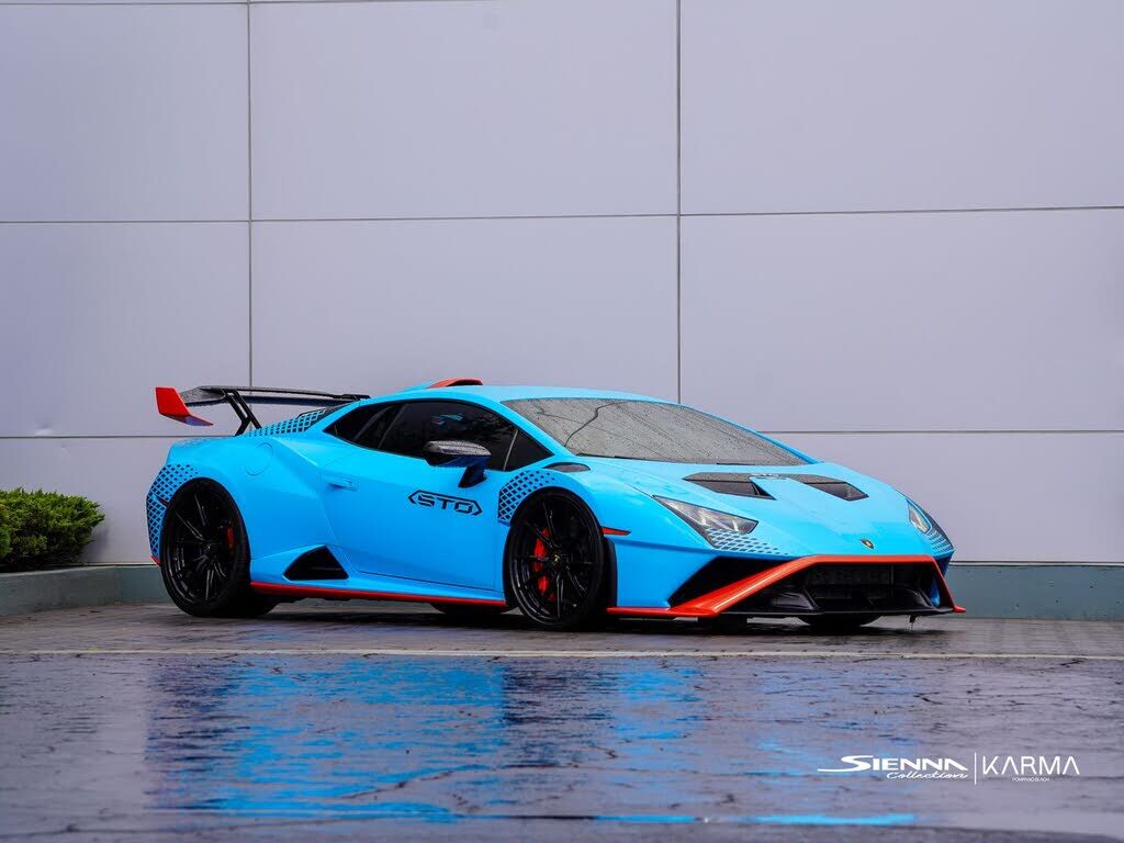 2022 LAMBORGHINI Huracan STO