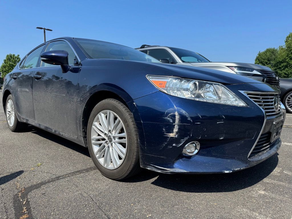 2014 LEXUS ES