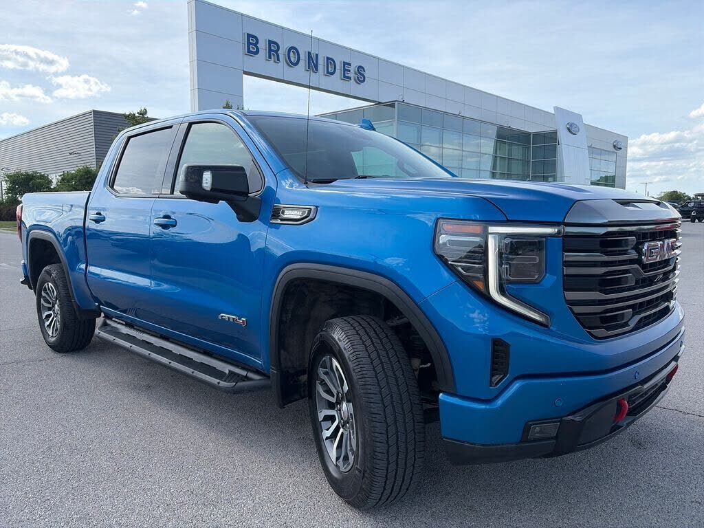 2023 GMC Sierra
