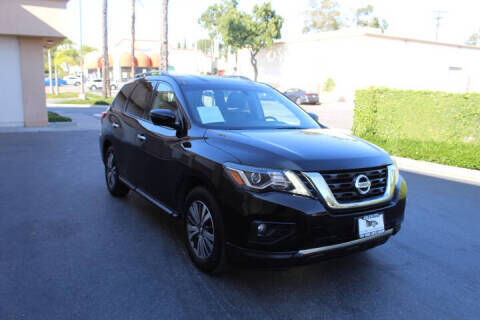 2018 NISSAN Pathfinder