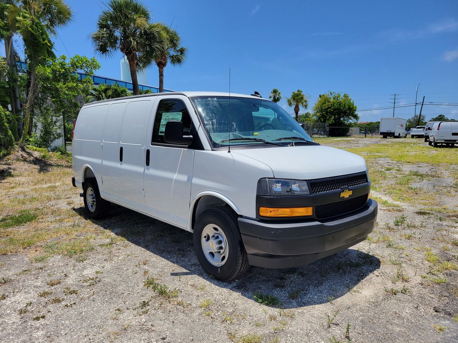 2025 CHEVROLET Express