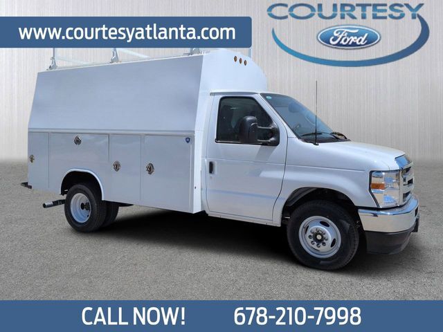 2026 FORD E-350