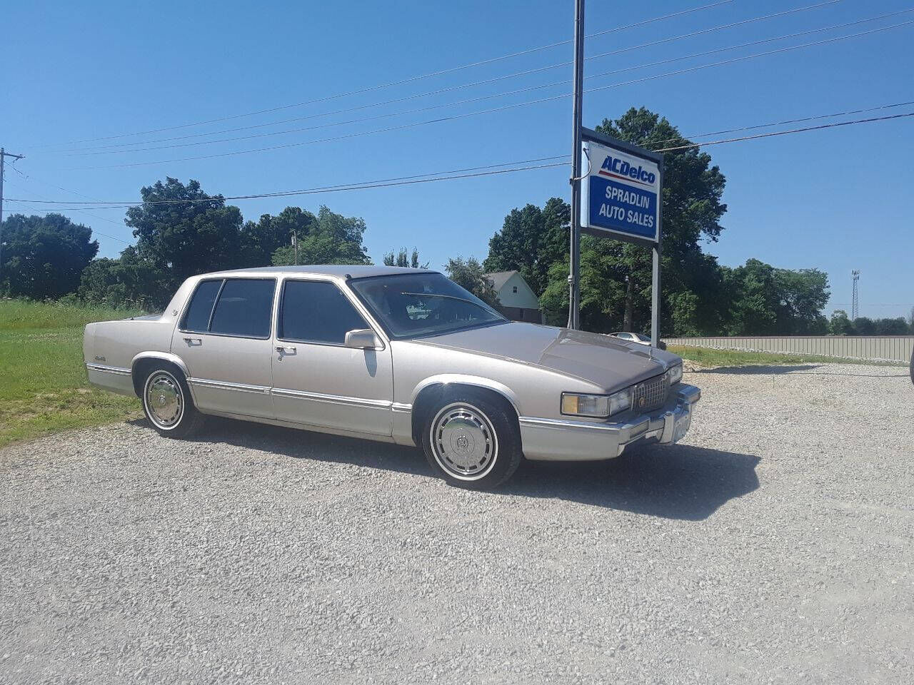 1990 CADILLAC Deville