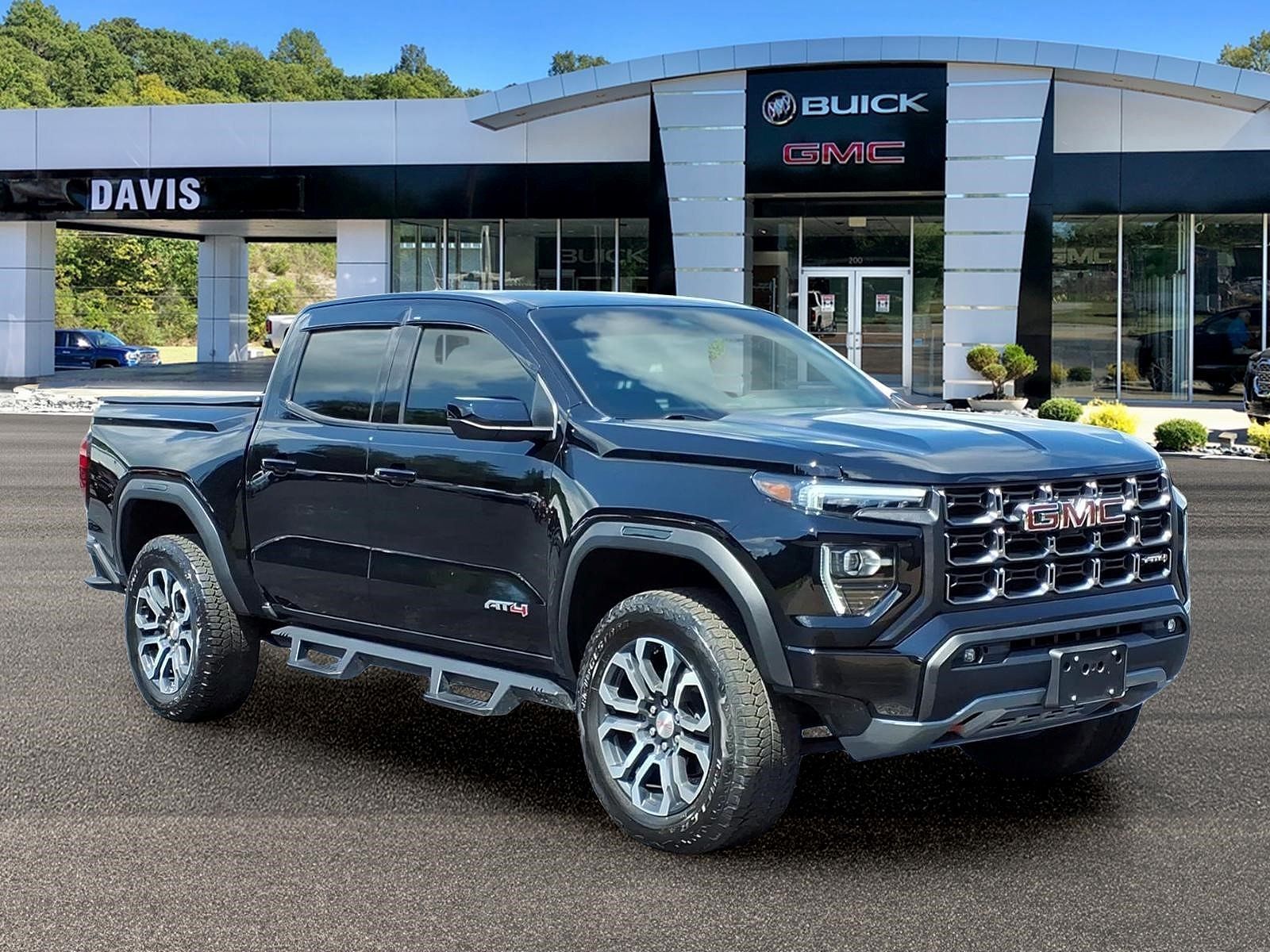 2023 GMC Canyon