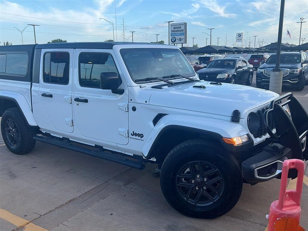 2024 JEEP Gladiator
