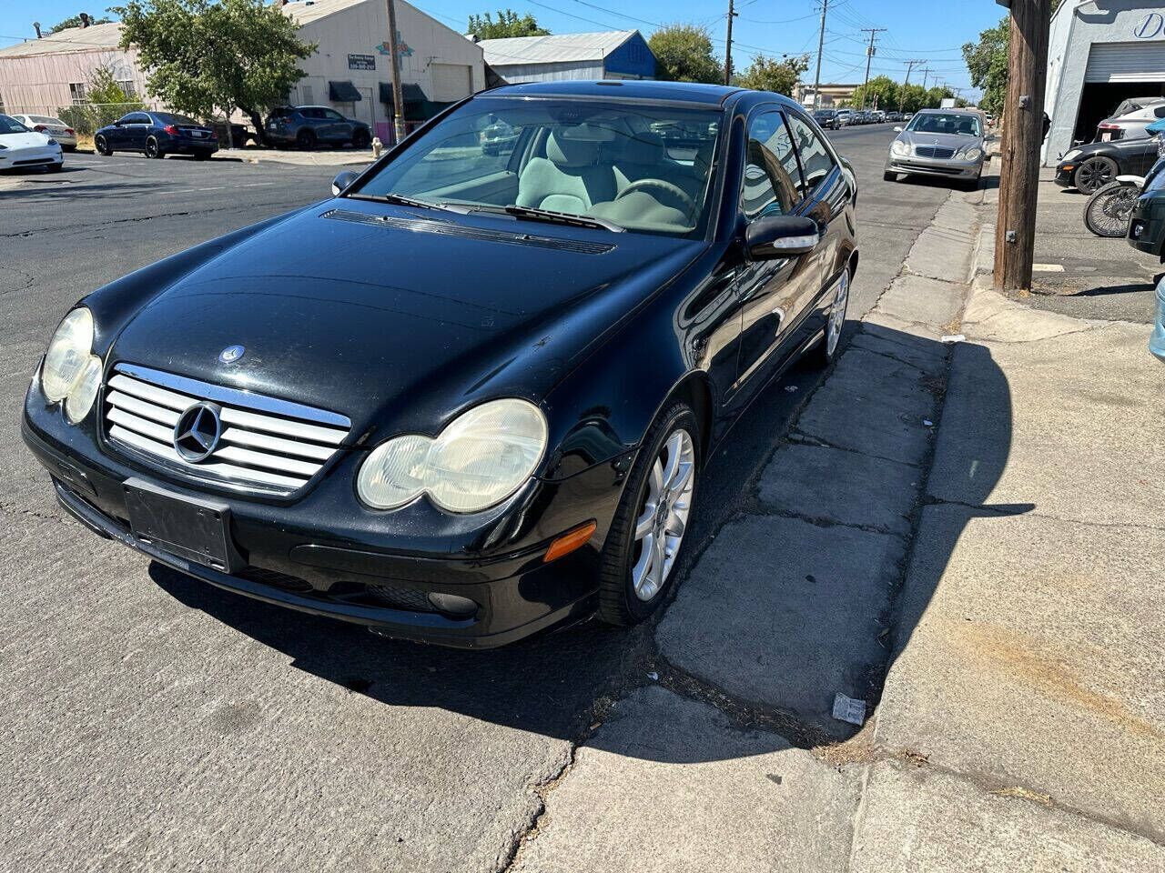 2004 MERCEDES-BENZ C-Class