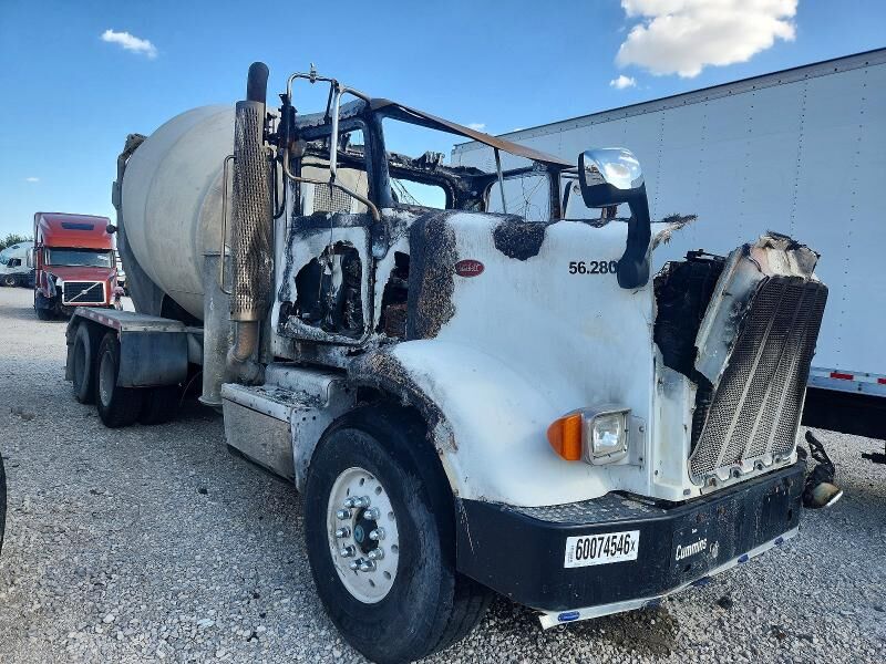 2013 PETERBILT 365