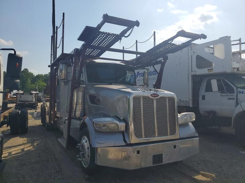 2016 PETERBILT 389
