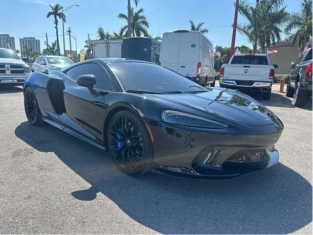 2023 MCLAREN GT