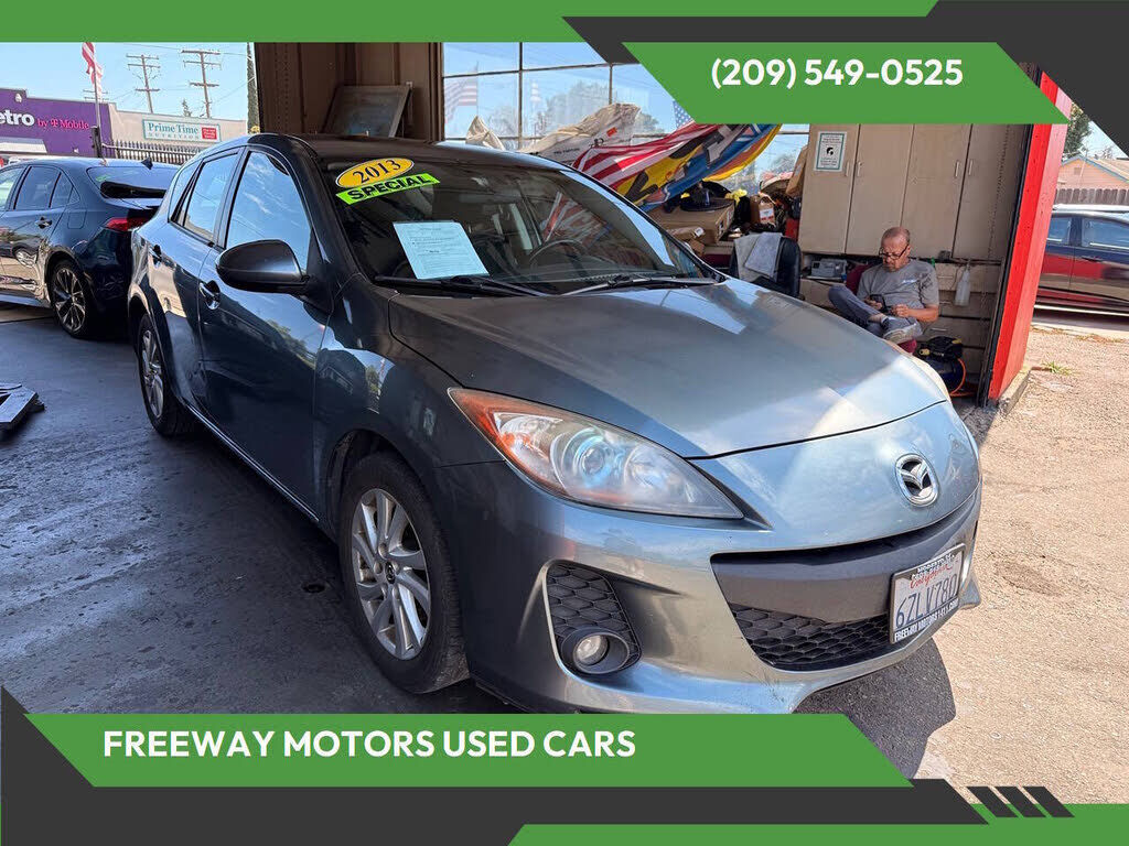 2013 MAZDA Mazda3