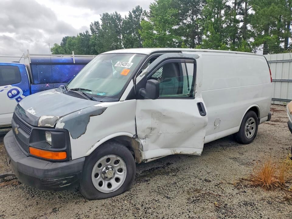 2011 CHEVROLET Express