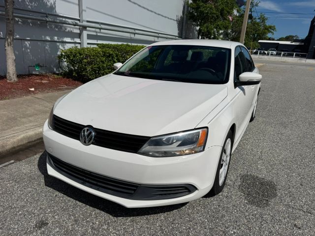 2012 VOLKSWAGEN Jetta