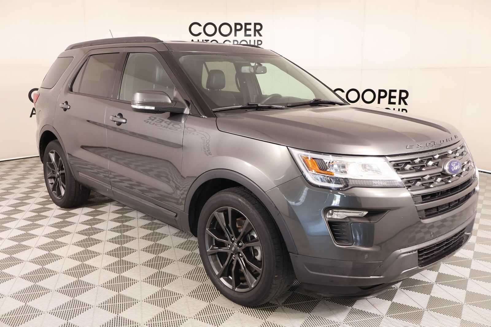 2019 FORD Explorer