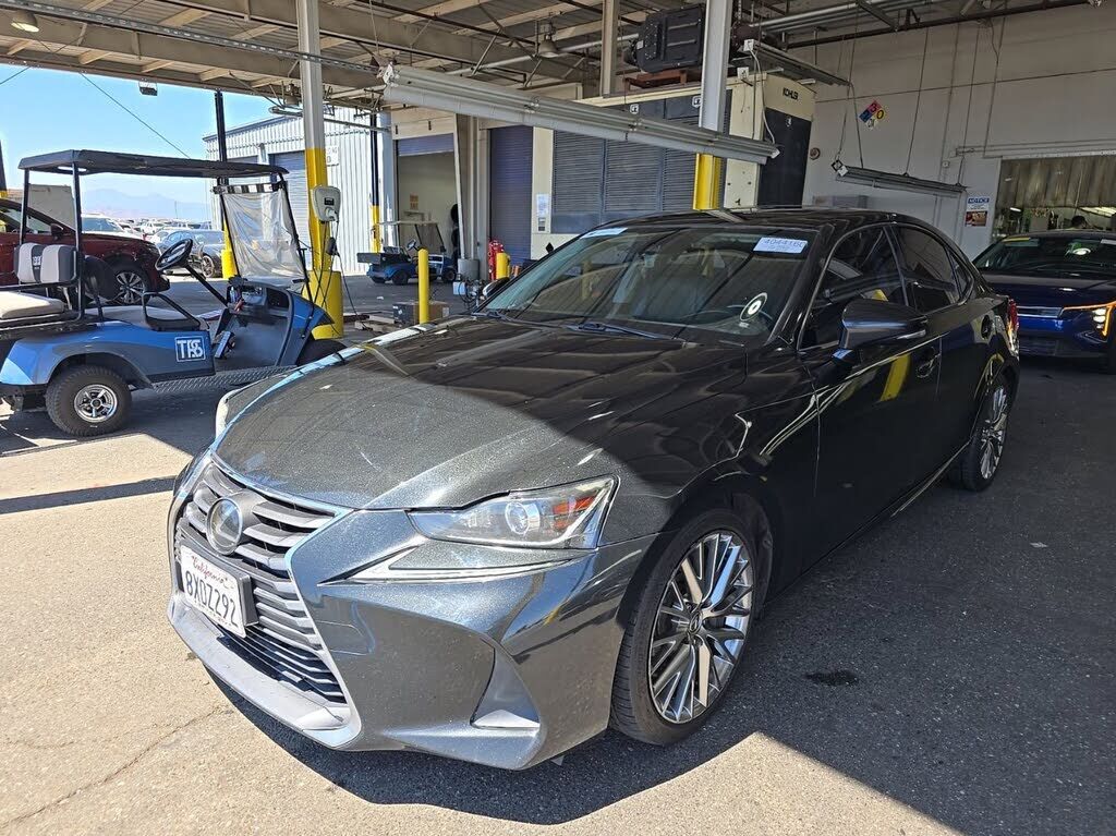 2017 LEXUS IS