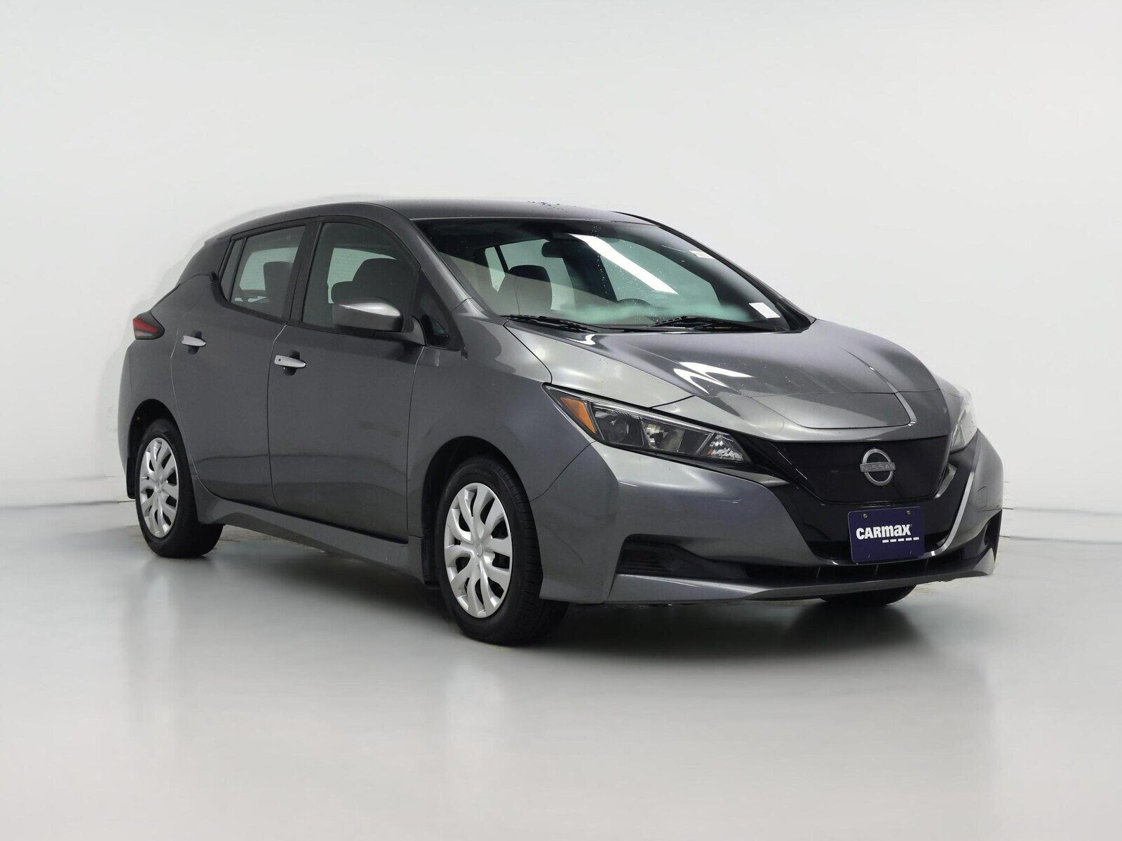 2023 NISSAN Leaf