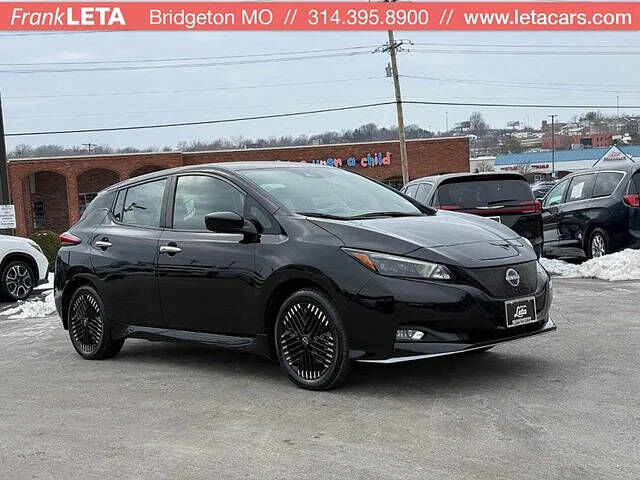 2023 NISSAN Leaf