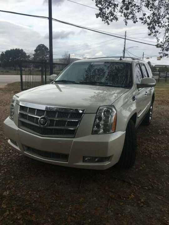 2011 CADILLAC Escalade