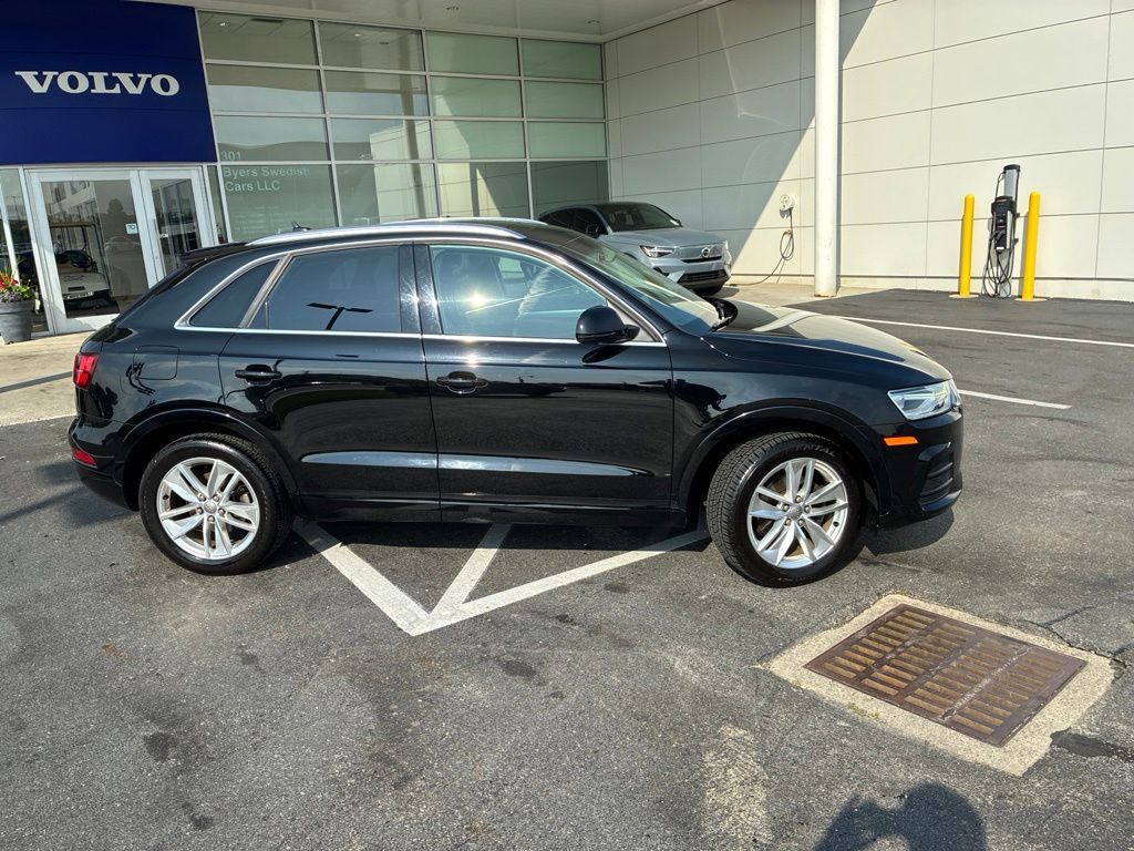 2016 Audi Q3