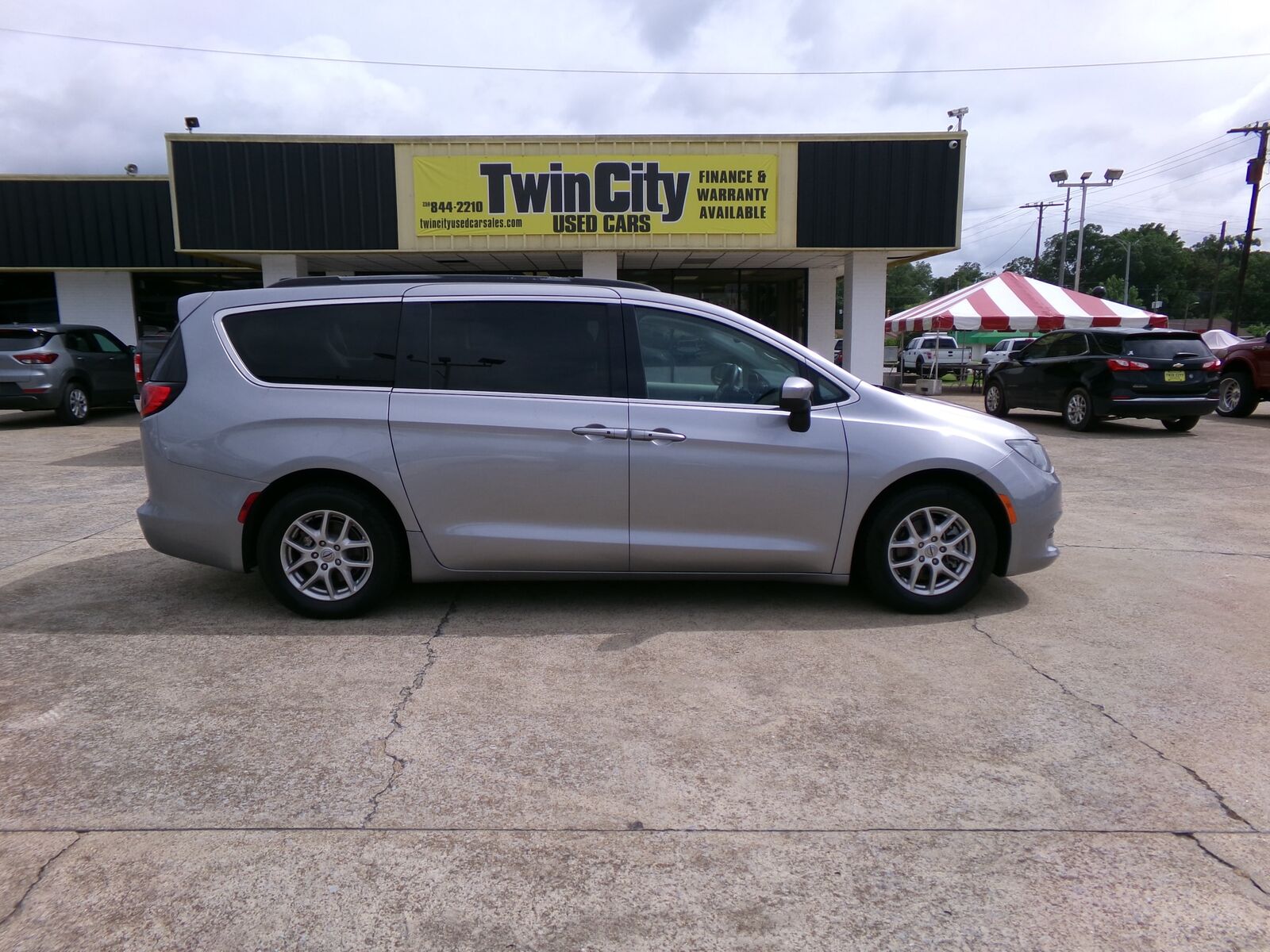 2021 CHRYSLER Voyager