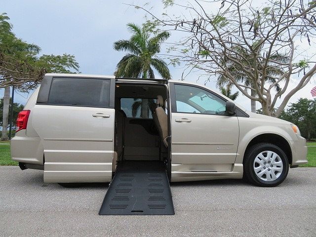 2013 DODGE Grand Caravan