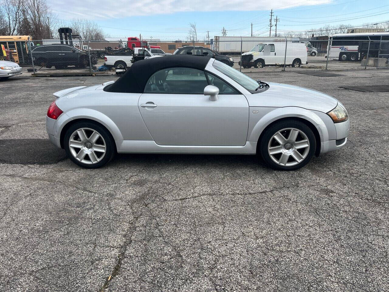 2004 Audi TT