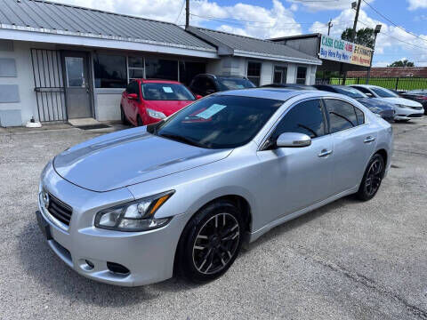 2014 NISSAN Maxima