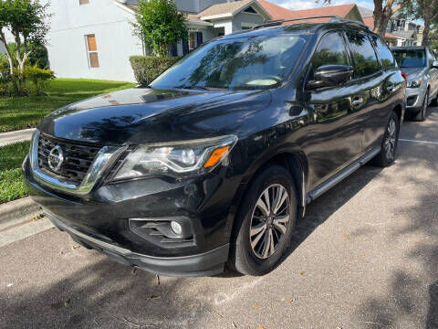 2017 NISSAN Pathfinder