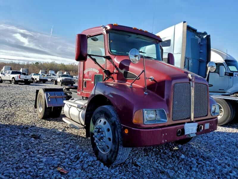 2005 KENWORTH T300