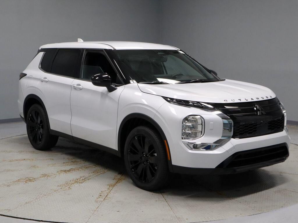 2026 MITSUBISHI Outlander