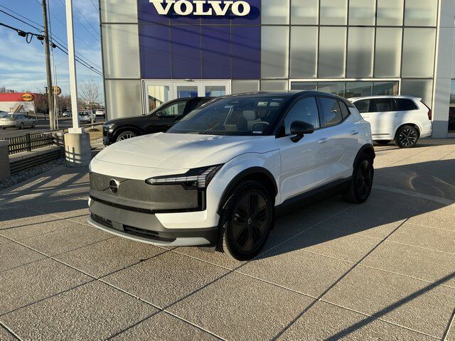 2026 VOLVO EX30 CC