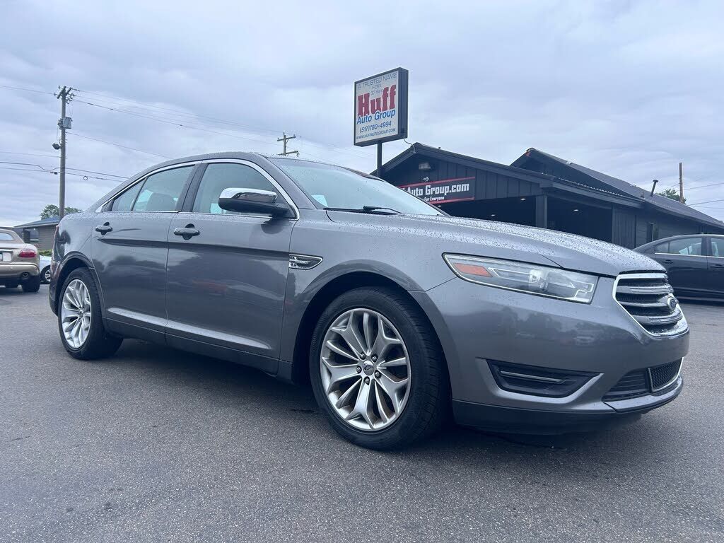 2013 FORD Taurus