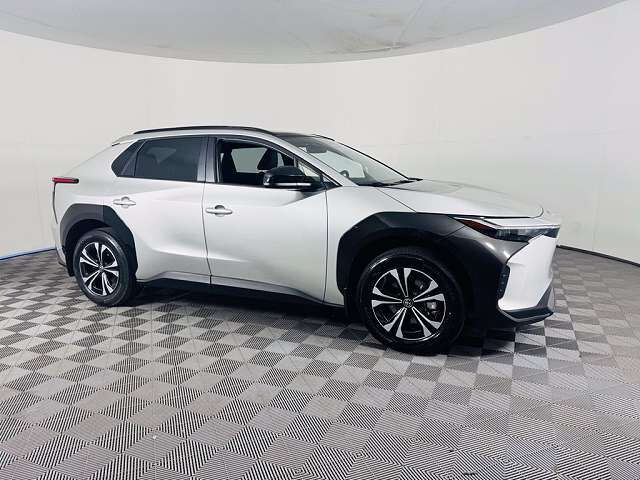 2024 TOYOTA bZ4X