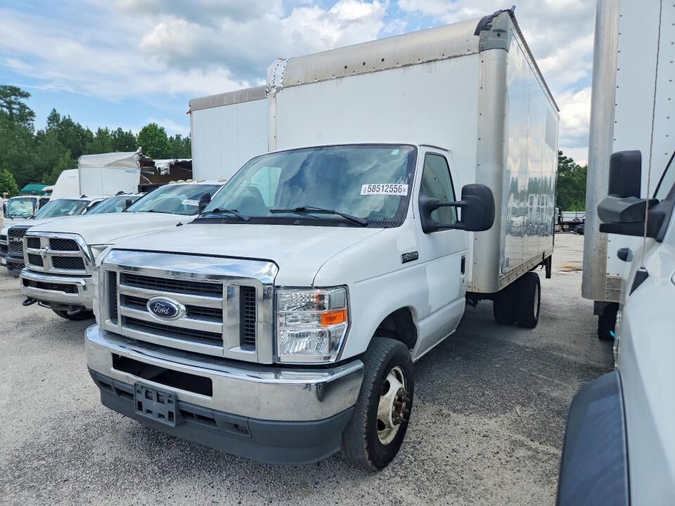 2021 FORD E-450