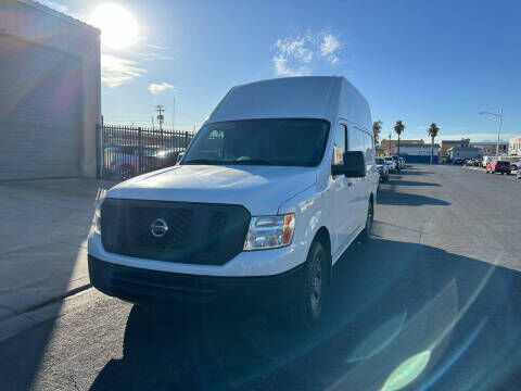2017 NISSAN NV