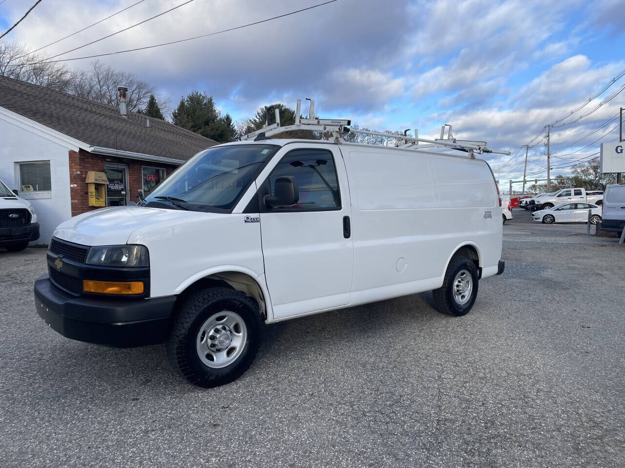 2020 CHEVROLET Express