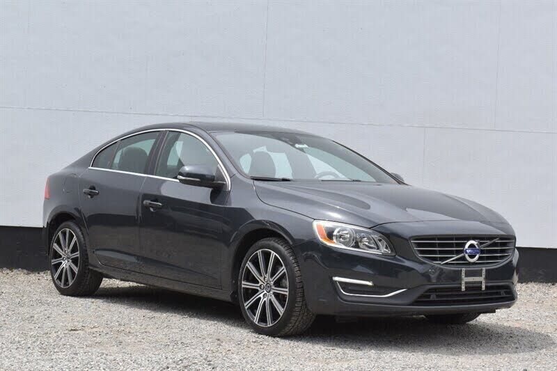 2016 VOLVO S60