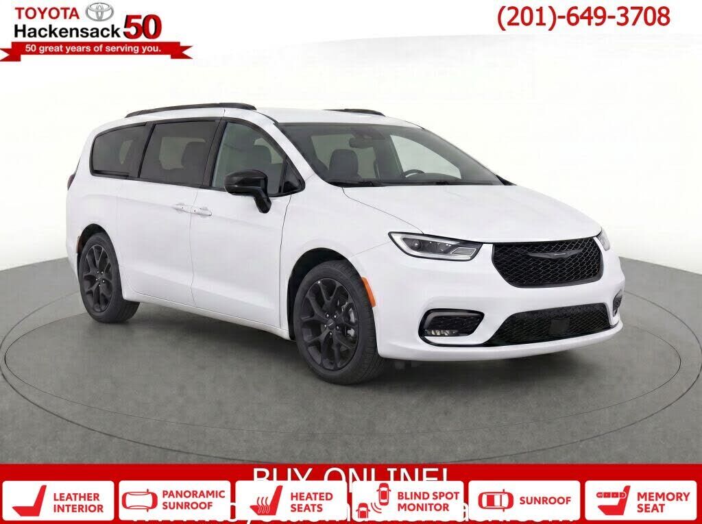 2025 CHRYSLER Pacifica