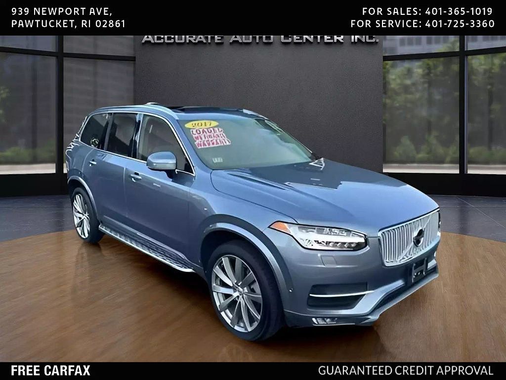 2017 VOLVO XC90