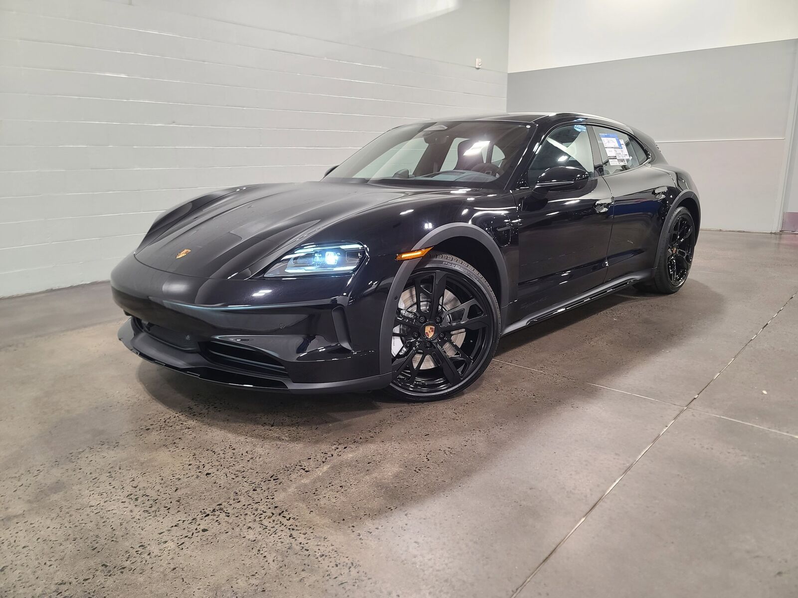 2026 PORSCHE Taycan