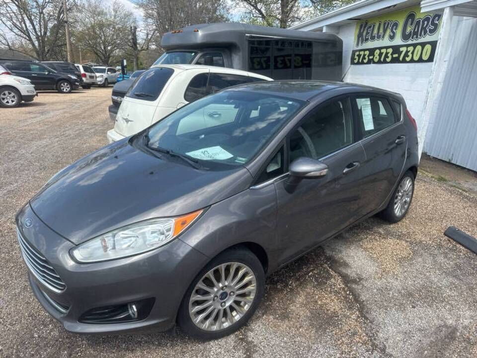 2014 FORD Fiesta