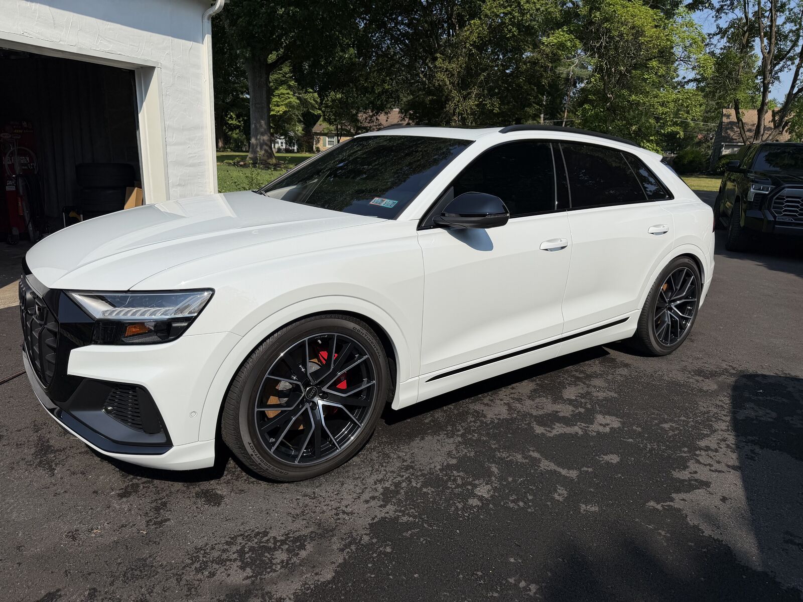 2022 AUDI SQ8