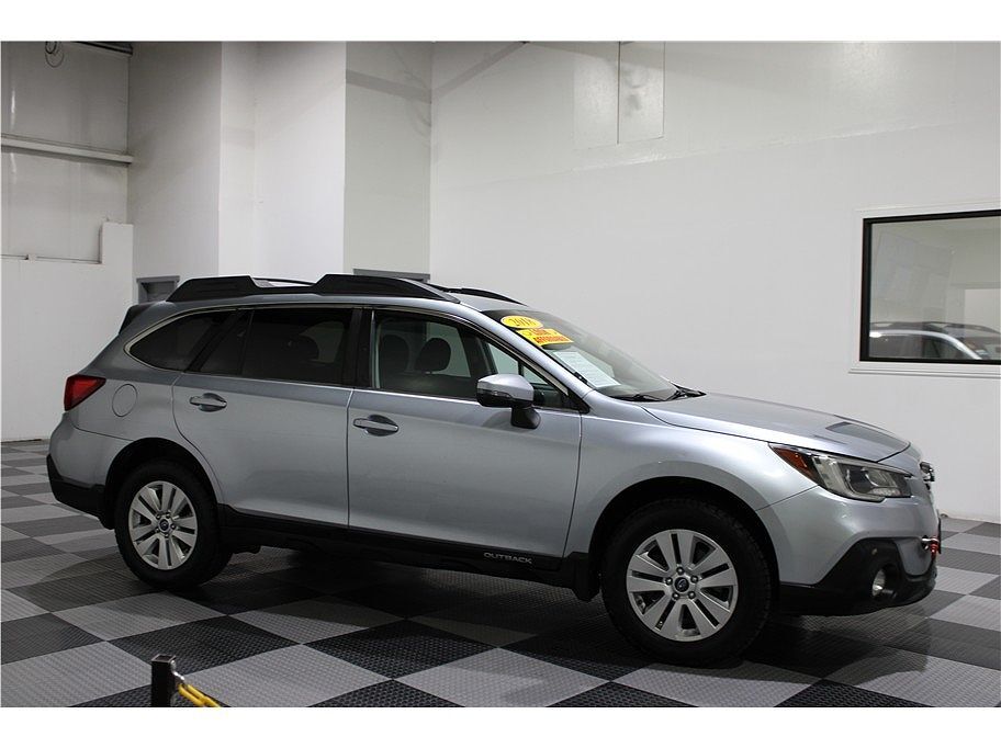2018 SUBARU Outback