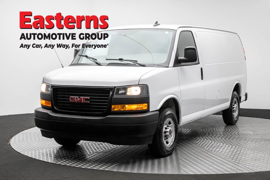 2022 GMC Savana