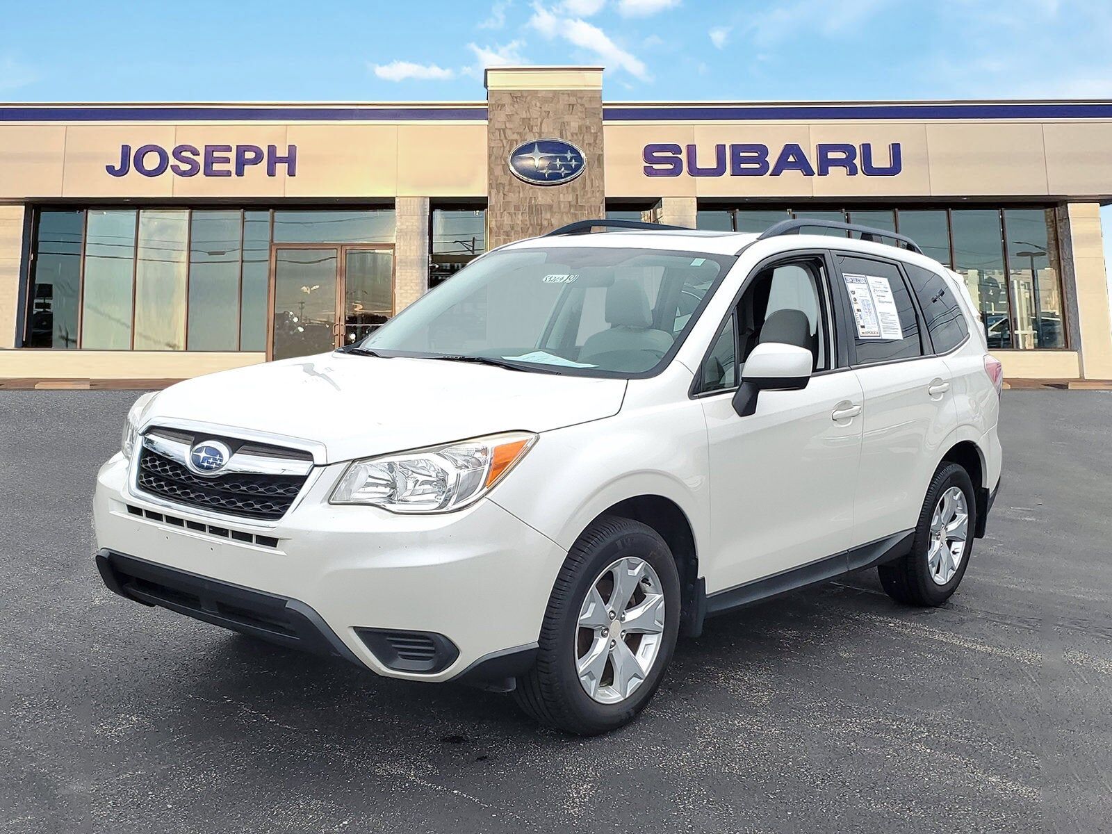 2015 SUBARU Forester