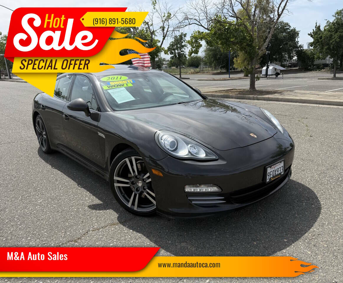 2011 PORSCHE Panamera