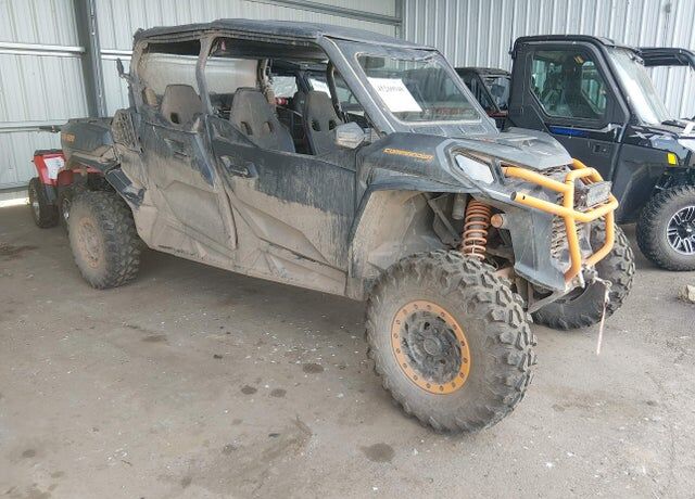 2025 CAN-AM Commander